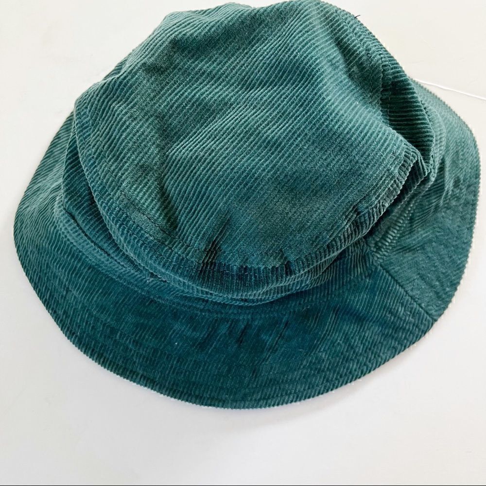American Eagle corduroy bucket hat unisex